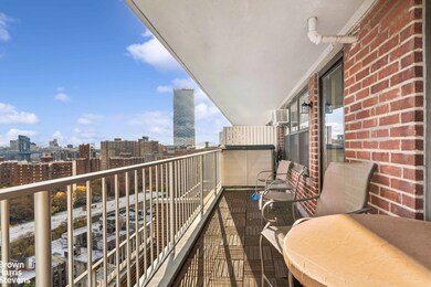 264 E Broadway unit C1905, New York, NY 10002 - photo 4