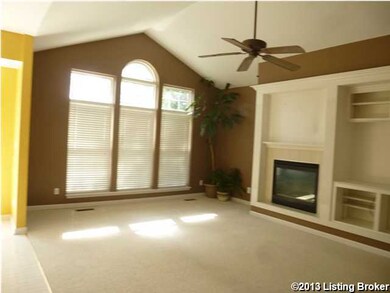 8500 Missionary Ct, Louisville, KY 40291 - photo 2