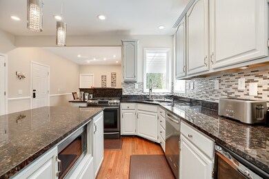 1 Charles River Dr, Franklin, MA 02038 - photo 7