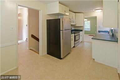 14901 Chestnut Ridge Ct, North Potomac, MD 20878 - photo 6