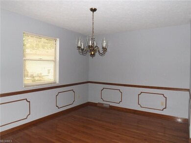 23393 Elm Rd, North Olmsted, OH 44070 - photo 4