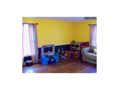 This 1st fl. bedroom/guest suite/in-law suite or o