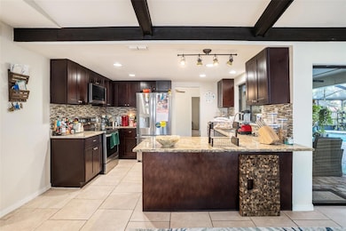 202 Running Horse Rd, Seffner, FL 33584 - photo 7