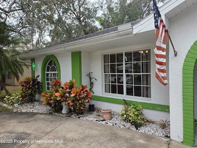 7605 Landmark Dr, Spring Hill, FL 34606 - photo 2