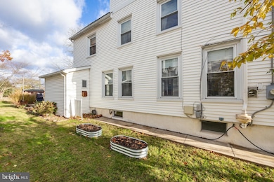 19 Glenwood Ave, Collegeville, PA 19426 - photo 3