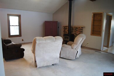 1518 N Minnesota St, New Ulm, MN 56073 - photo 7