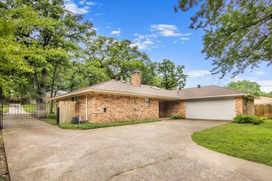 610 Royal Ridge Dr, Denison, TX 75020 - photo 2