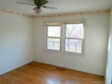 112 Johnson Rd, Shelby, NC 28152 - photo 2