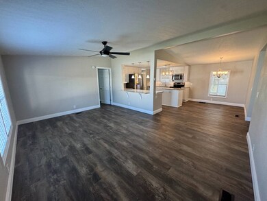 2525 Gulf City Rd unit 12, Ruskin, FL 33570 - photo 2
