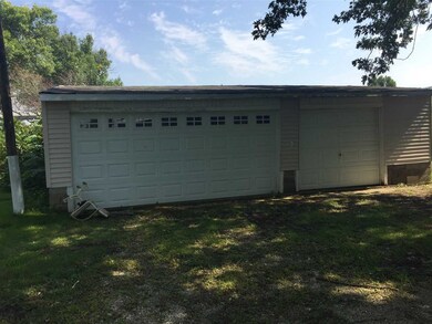 1206 L Ave, Grundy Center, IA 50638 - photo 4