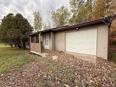 543 N Dennis Rd, Ludington, MI 49431 - photo 2