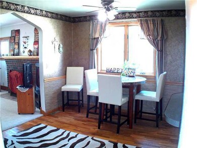 1107 Robins Rd, Lansing, MI 48917 - photo 4