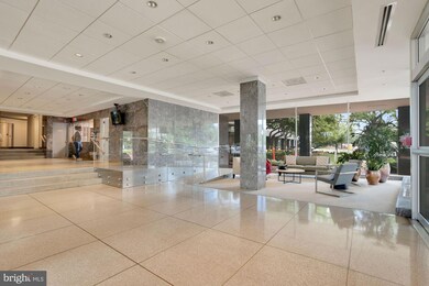 The Potomac Plaza Co-op unit 903, Washington, DC 20037 - photo 3