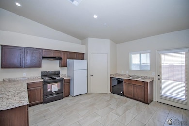 7357 E 39th St, Yuma, AZ 85365 - photo 3