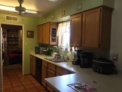LIGHT BRIGHT KITCHEN * SOLATUBE 2015