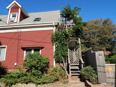 5 Brewster St unit 2, Provincetown, MA 02657 - photo 2