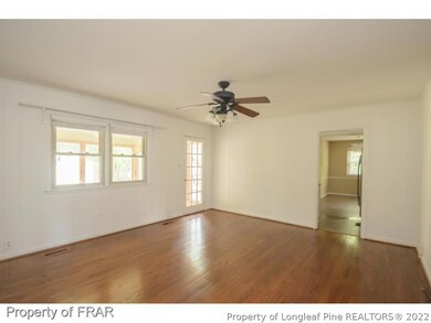 404 Wayberry Dr, Fayetteville, NC 28303 - photo 6