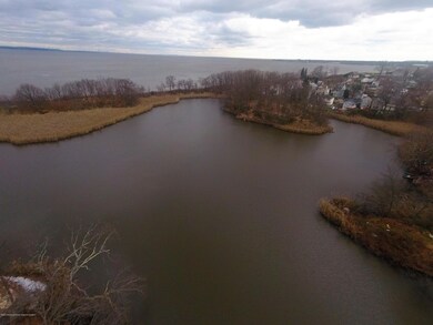 Treasure Lake View