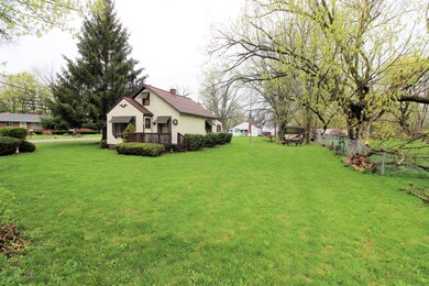 1816 W Jolly Rd, Lansing, MI 48910 - photo 2