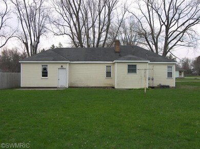 103 Michigan St E, Three Oaks, MI 49128 - photo 4