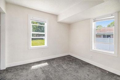 512 E Cass St, Schoolcraft, MI 49087 - photo 7