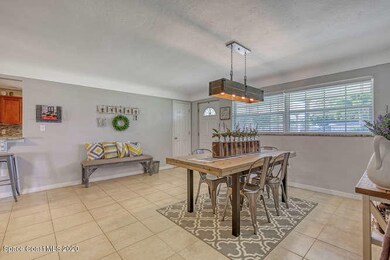 1010 Cocoa St Merritt Island-small-007-0