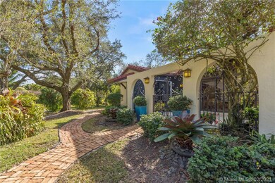 11020 SW 40th St, Davie, FL 33328 - photo 4