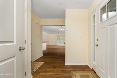 140 Paddock Cir, Rotterdam, NY 12306 - photo 2