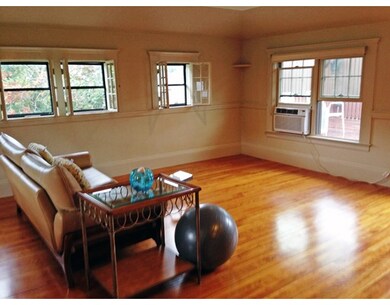 66 Verndale St unit 2, Brookline, MA 02446 - photo 5