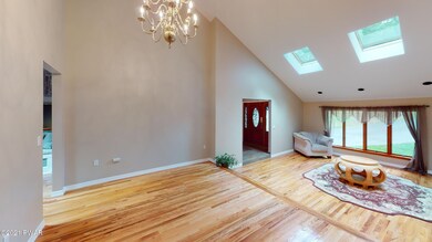 142 Apple Dr, Milford, PA 18337 - photo 6