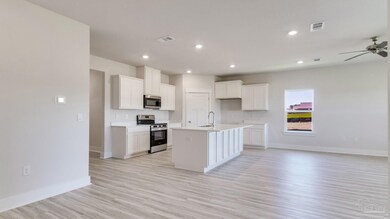 8076 Fir Tree Dr, Milton, FL 32583 - photo 7