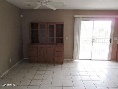 023-314674 Dining Area c