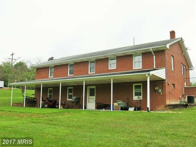 41 Saumsville Rd, Maurertown, VA 22644 - photo 2