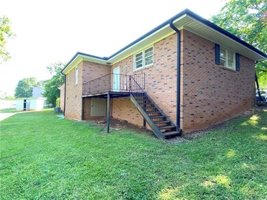 1513 Pickens Hwy, Walhalla, SC 29691 - photo 2