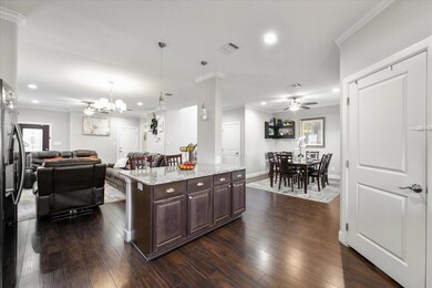 702 W Church St, Grand Prairie, TX 75050 - photo 4