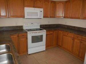 611 39th St, West Palm Beach, FL 33407 - photo 2