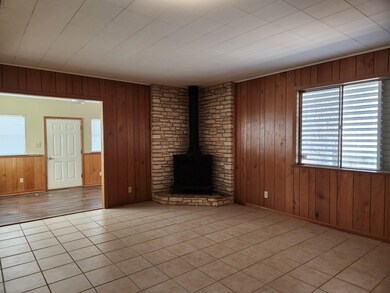 1010 Avenue B, Fredericksburg, TX 78624 - photo 6