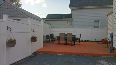 344 Mendon Ave, Pawtucket, RI 02861 - photo 3