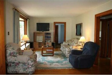 792 Britton St, Chicopee, MA 01020 - photo 4