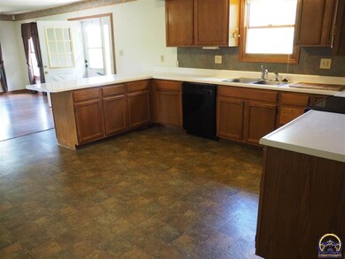 4430 NW 78th St, Topeka, KS 66618 - photo 4