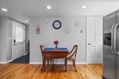 46 Church St unit 2, Wakefield, MA 01880 - photo 4