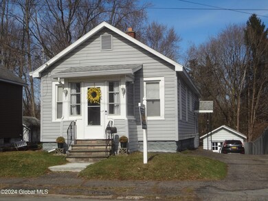81 Cuthbert St, Schenectady, NY 12302 - photo 2