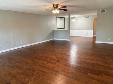 12633 Memorial Dr unit 252, Houston, TX 77024 - photo 6