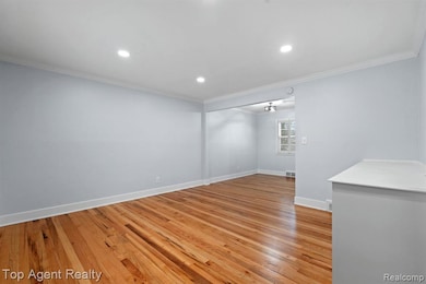 1724 Graefield Rd, Birmingham, MI 48009 - photo 3