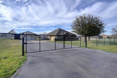 277 Munn Rd, Springtown, TX 76082 - photo 4
