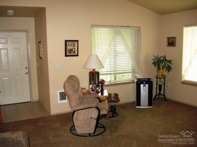 944 NE Hidden Valley Dr, Bend, OR 97701 - photo 6