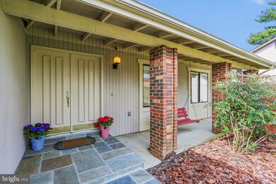 20320 Aspenwood Ln, Montgomery Village, MD 20886 - photo 3