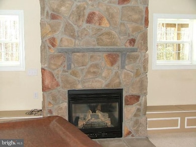 9021 Cunningham Ct, Spotsylvania, VA 22553 - photo 6