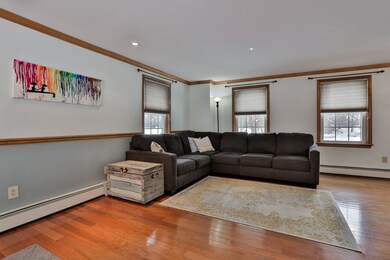 18 Woodside Dr, Londonderry, NH 03053 - photo 4