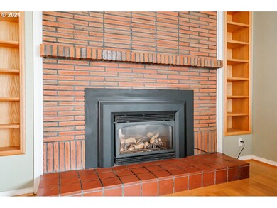 356 NE 10th Ave, Canby, OR 97013 - photo 6